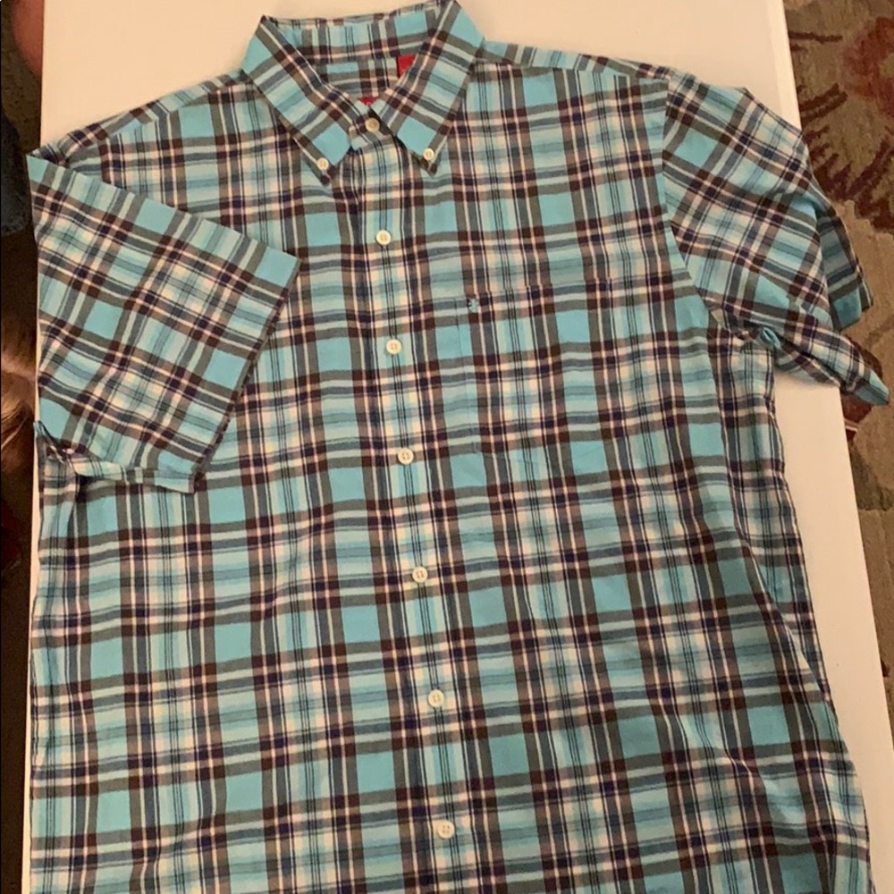 Short sleeve button down shirt